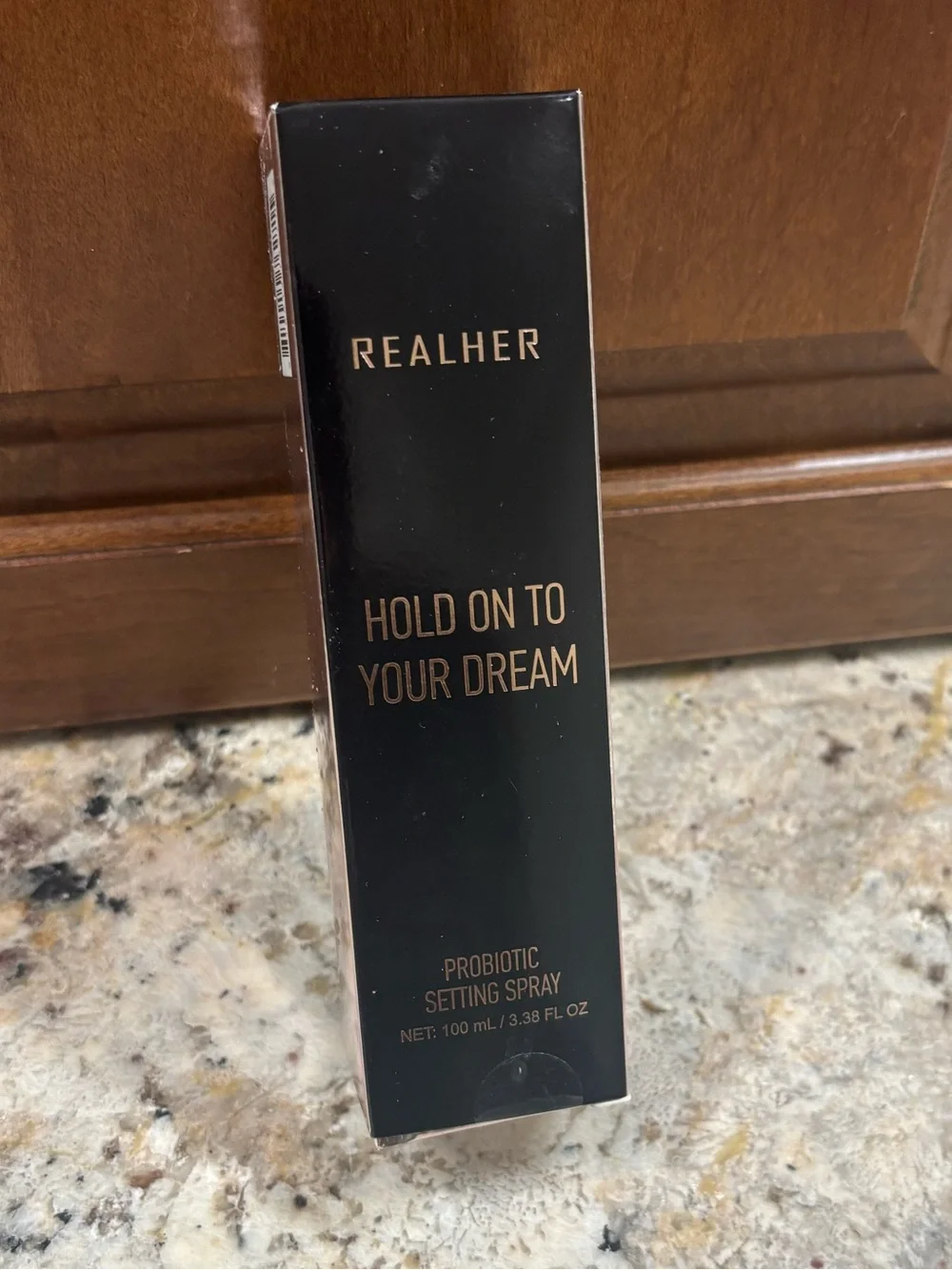 REALHER Hold On To Your Dream Probiotic Setting Spray